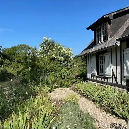 Hébergement de vacances Maison En Colombage - Les Iris Le Pre-d'Auge
